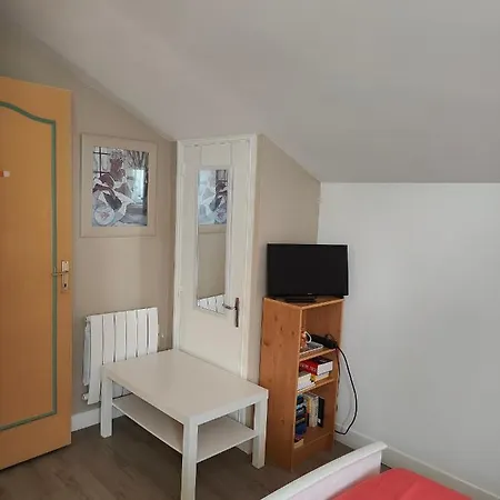 A 15 Mn Ouest Caen Homestay