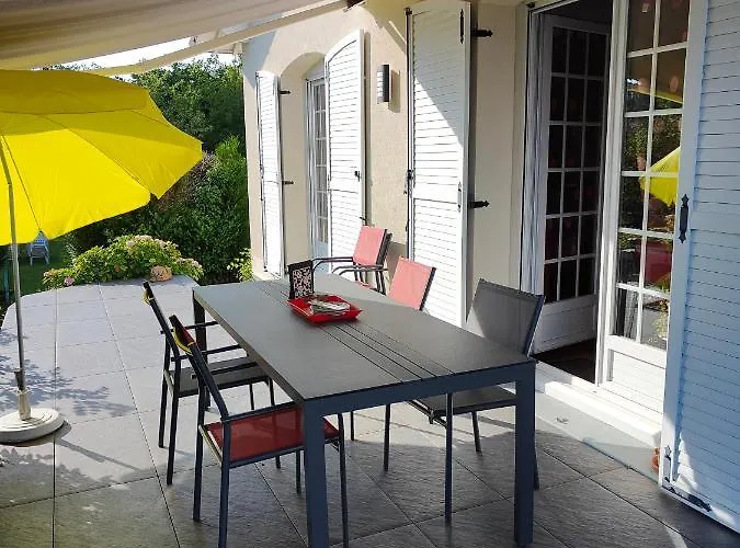 A 15 Mn Ouest Caen Noyers-Bocage